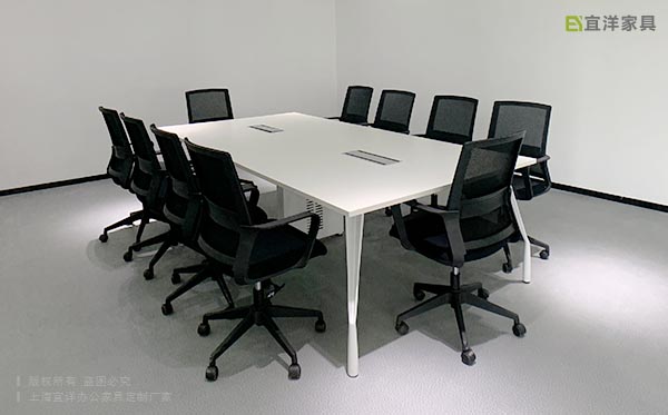 会议桌,人体工学椅